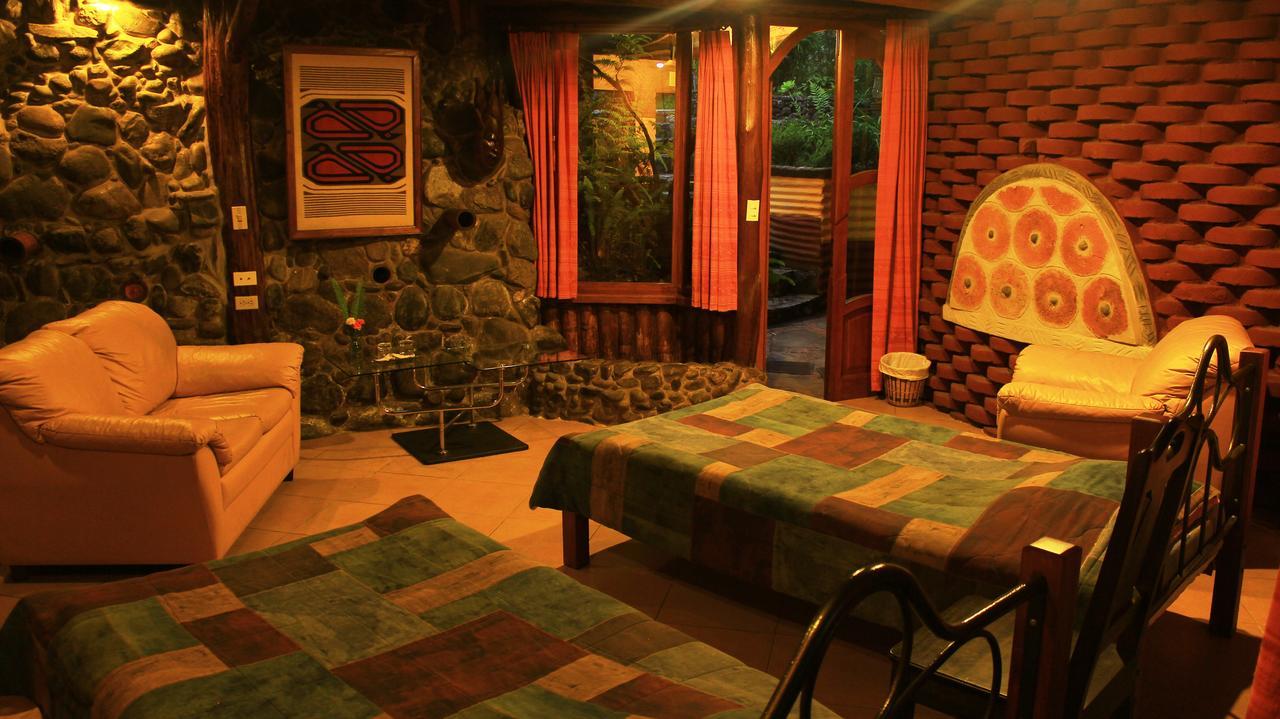 Finca Chamanapamba Guest House バーニョス エクステリア 写真